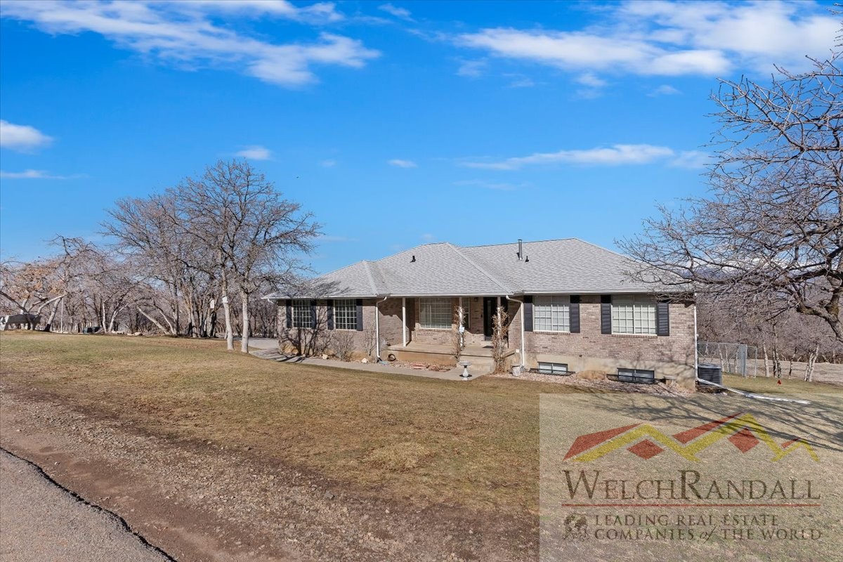 660 S Woodland Hills Dr , Woodland Hills